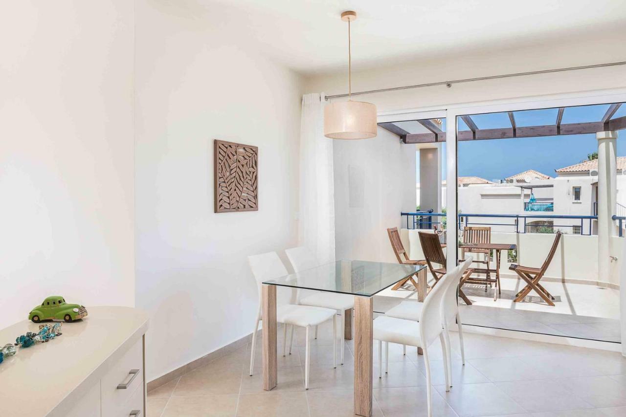 Resitour - Aphrodite Beachfront Pirgos Psilonerou Exterior foto